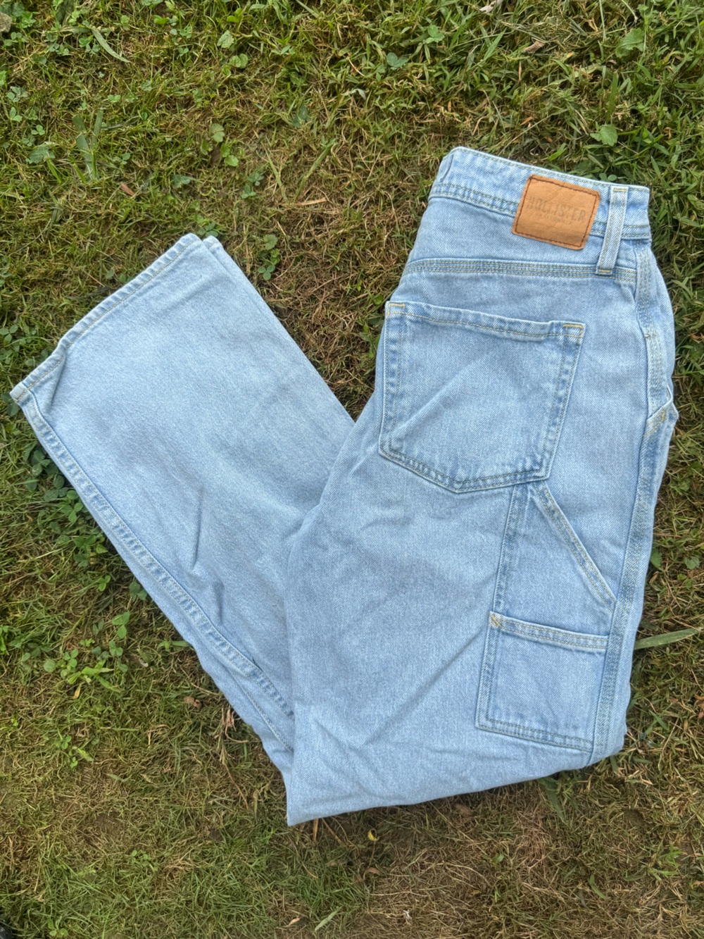 Hollister Women’s Light Wash Carpenter Styler Ultra High Rise Dad Jeans